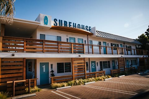Property building, Facade/entrance