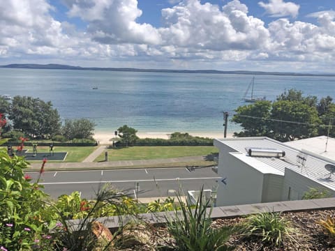 Classic View 1, 1 49 Victoria Parade - panoramic water views, aircon and Wifi House in Nelson Bay
