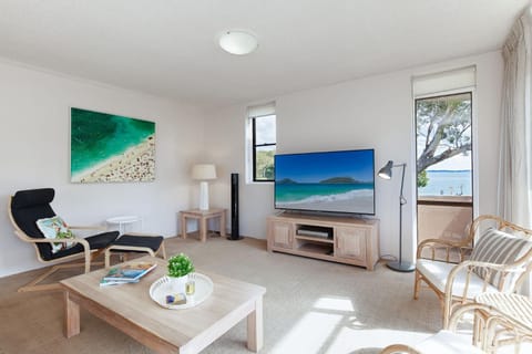 Columbia, 3 12 Columbia Close - large unit with fantastic water views and wifi Appartement in Nelson Bay
