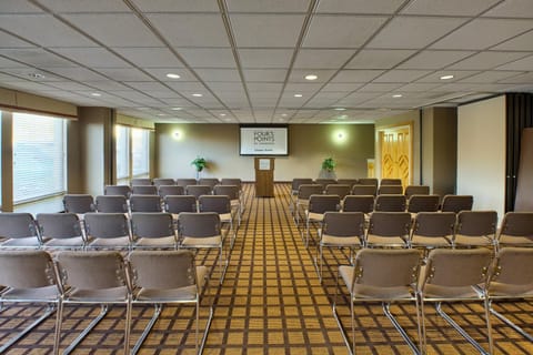 Meeting/conference room