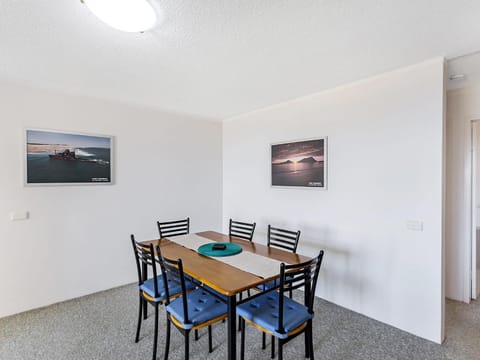 Portside Unit 8 1 Donald Street Apartment in Nelson Bay