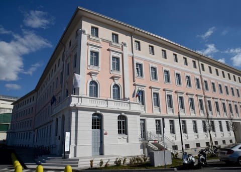 Property building, Facade/entrance