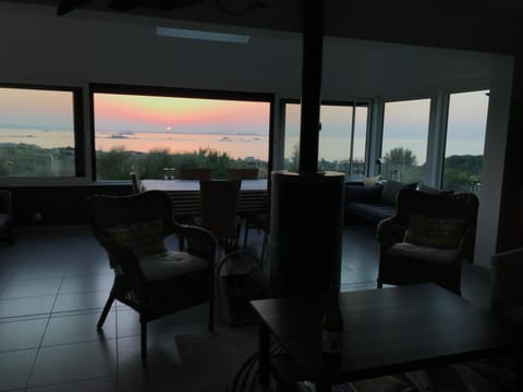 Living room, Sunset