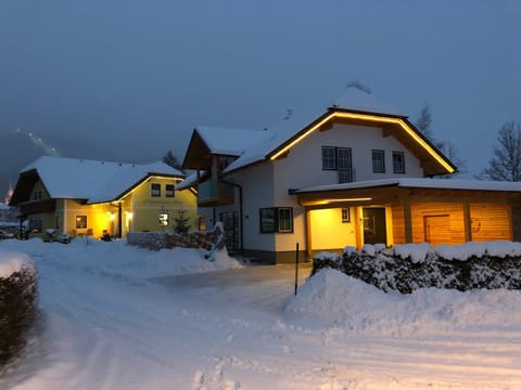 Property building, Winter, Skiing