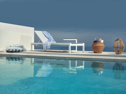 Balcony/Terrace, Swimming pool