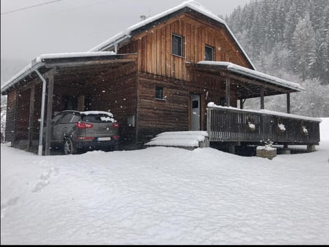 Property building, Facade/entrance, Winter