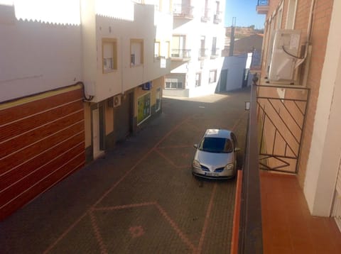 Balcony/Terrace, Street view