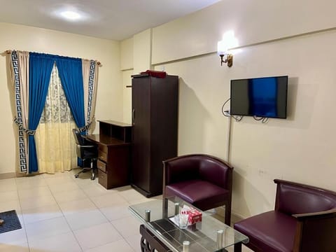 Hotel Rooms DHA Bed and Breakfast in Karachi