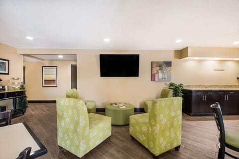 MainStay Suites Chattanooga Hamilton Place Hotel in Chattanooga