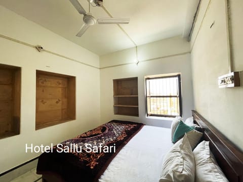 Hotel Sallu Safari Hotel in Sindh