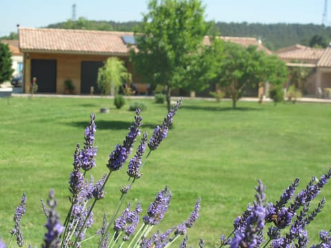 L'étape Provencale Übernachtung mit Frühstück in Cabriès