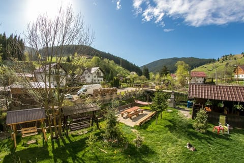 Spring, Day, Garden, Garden view, Mountain view