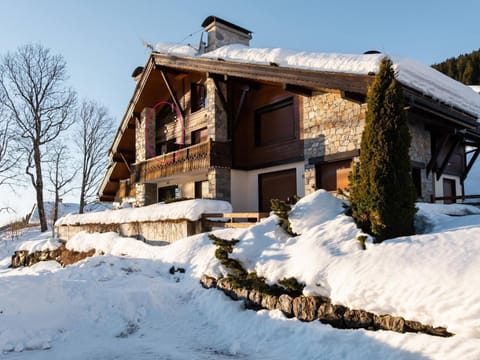 Appartement cosy 6 pers, cheminée, garage, proche télécabines - FR-1-304-135 Apartment in La Clusaz