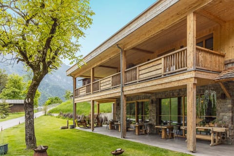 Property building, Patio, Day, Natural landscape, Garden, View (from property/room), Balcony/Terrace, Garden view, Mountain view