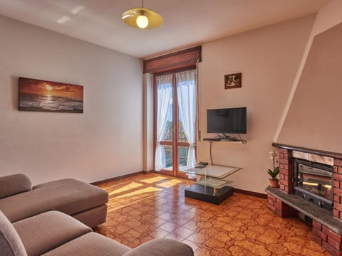 Holiday Home Simoni - GLA107 by Interhome House in Canton of Grisons