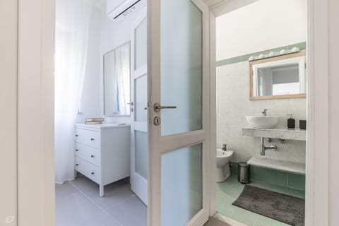 Bathroom, Bedroom