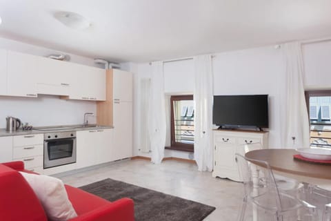 RivApartmentsDowntowN Love Appartement in Riva del Garda