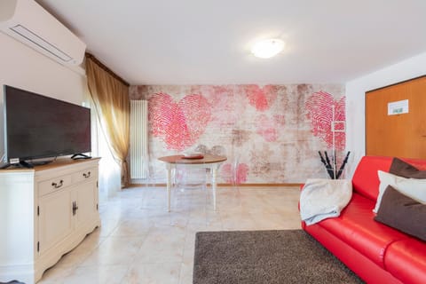 RivApartmentsDowntowN Love Appartement in Riva del Garda