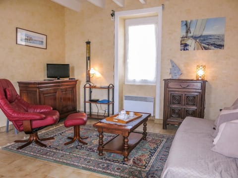 Holiday Home Ty Tan-Nie by Interhome House in Quiberon