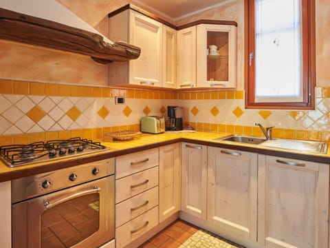 Holiday Home Leonardo by Interhome House in Canton of Grisons