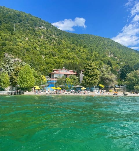 Day, Natural landscape, Beach, Lake view