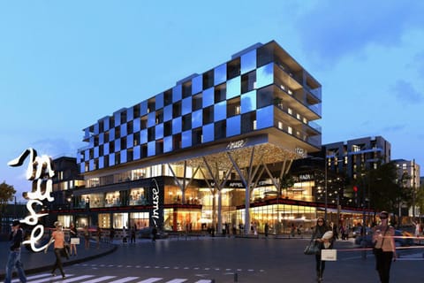 Restaurant/places to eat, Off site, Shopping Area, Entertainment