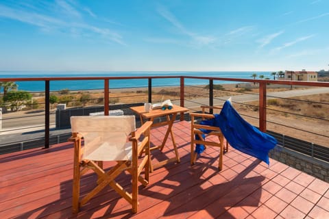 Balcony/Terrace, Sea view, Street view