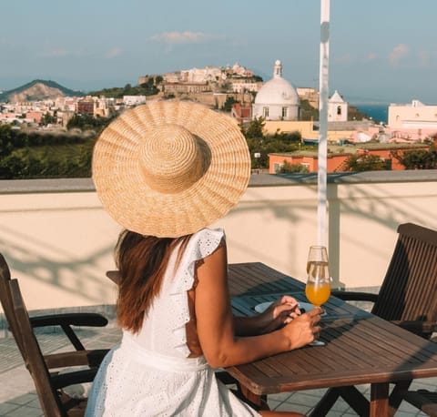 Day, View (from property/room), Balcony/Terrace, City view, Sea view