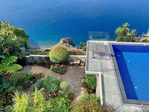 OurMadeira - Villa Aquarela, panoramic seaviews Villa in Caniço