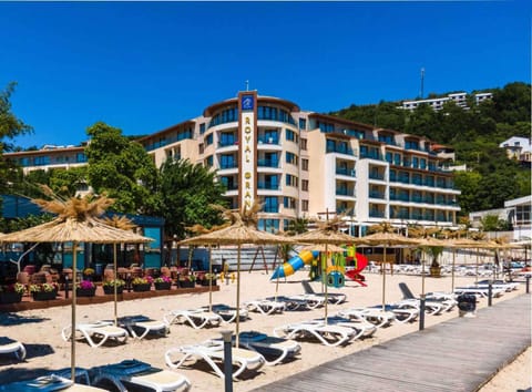 Royal Grand Hotel and Spa - All Inclusive and Free beach accsess Hotel in Kavarna