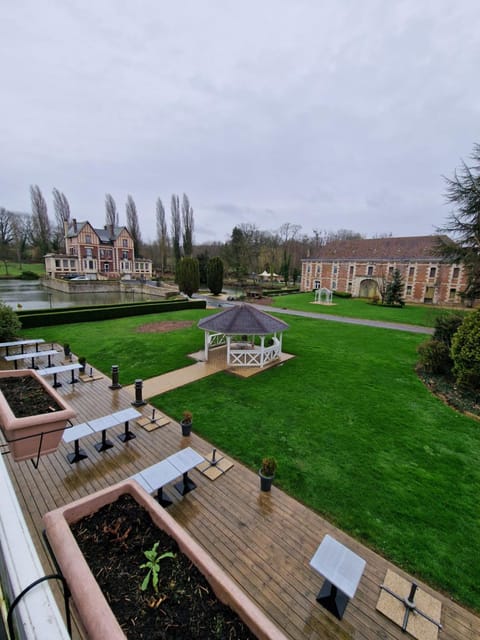 Property building, Natural landscape, Garden view