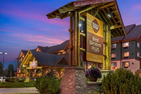 Best Western Plus Fernie Mountain Lodge Hotel in Fernie