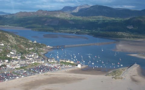 Sunray Apartments Bed and Breakfast in Barmouth