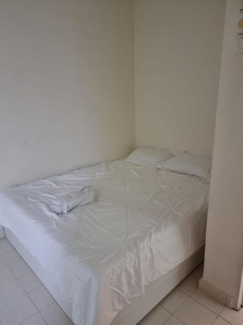 LeCOMFY GUESTHOUSE HOMESTAY TAMBUN IPOH with UNIFI, NETFLIX,AIRCOND Wohnung in Ipoh