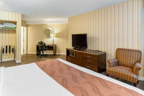 Quality Hotel & Suites Sherbrooke Hotel in Sherbrooke
