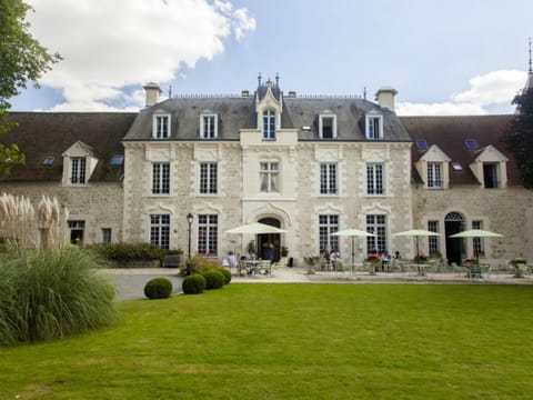 Property building, Facade/entrance, Garden