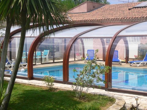 Appartement de 2 chambres avec piscine partagee jardin clos et wifi a Beziers Condo in Béziers