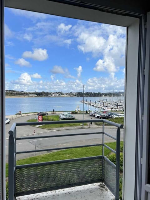 Day, Natural landscape, Balcony/Terrace, Sea view, Parking