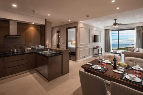 Sandy Shore Luxury Apartment 100m2 in Altara-Sheraton building - My Khe, Da Nang beach Eigentumswohnung in Da Nang
