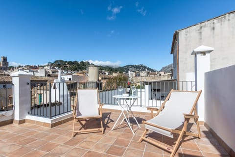 Townhouse on the rocks By homevillas360 House in Pollença