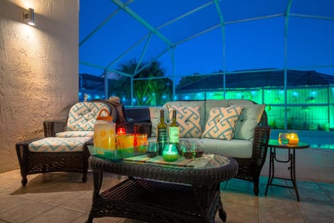 Patio, Night, Seating area, Drinks