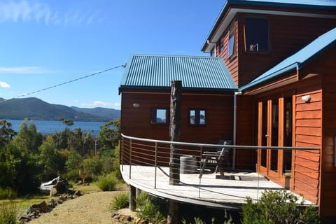 The Tree House Haus in South Bruny