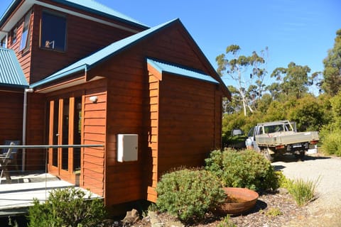 The Tree House Haus in South Bruny