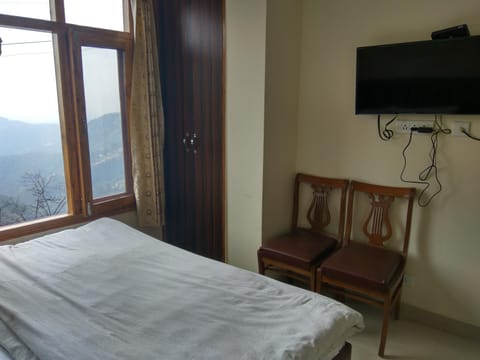 Shimla Facing Rooms Near Mall Road Bed and Breakfast in Shimla