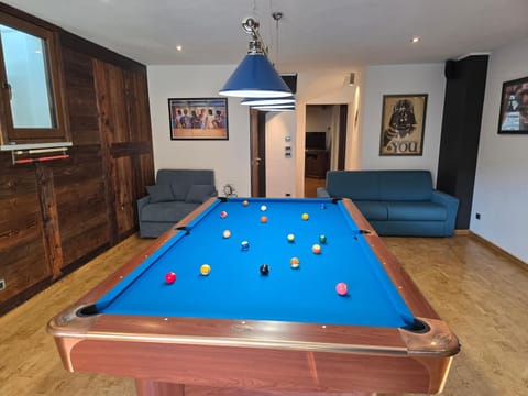 Billiard, Game Room, Living room