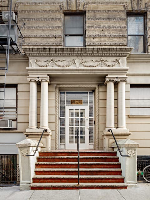 Facade/entrance, View (from property/room), Street view