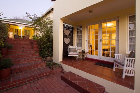 Arum Place Guest House Bed and Breakfast in Johannesburg