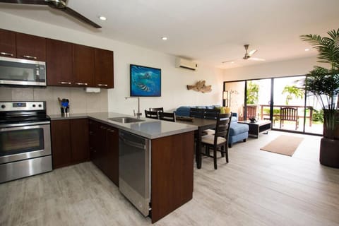 Newly Remodeled Ground-Floor Unit in Flamingo in Front of Beach Casa in Playa Flamingo