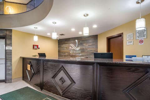 Quality Inn & Suites Florence - Cincinnati South Hotel in Florence