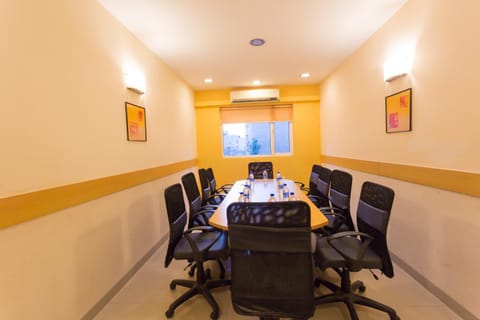 Meeting/conference room